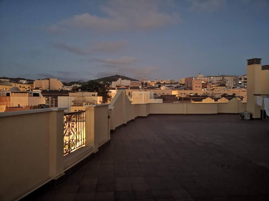 Lujoso Piso Centro Aparcamiento Privado, Terraza & Ac Apartment Malaga Bagian luar foto