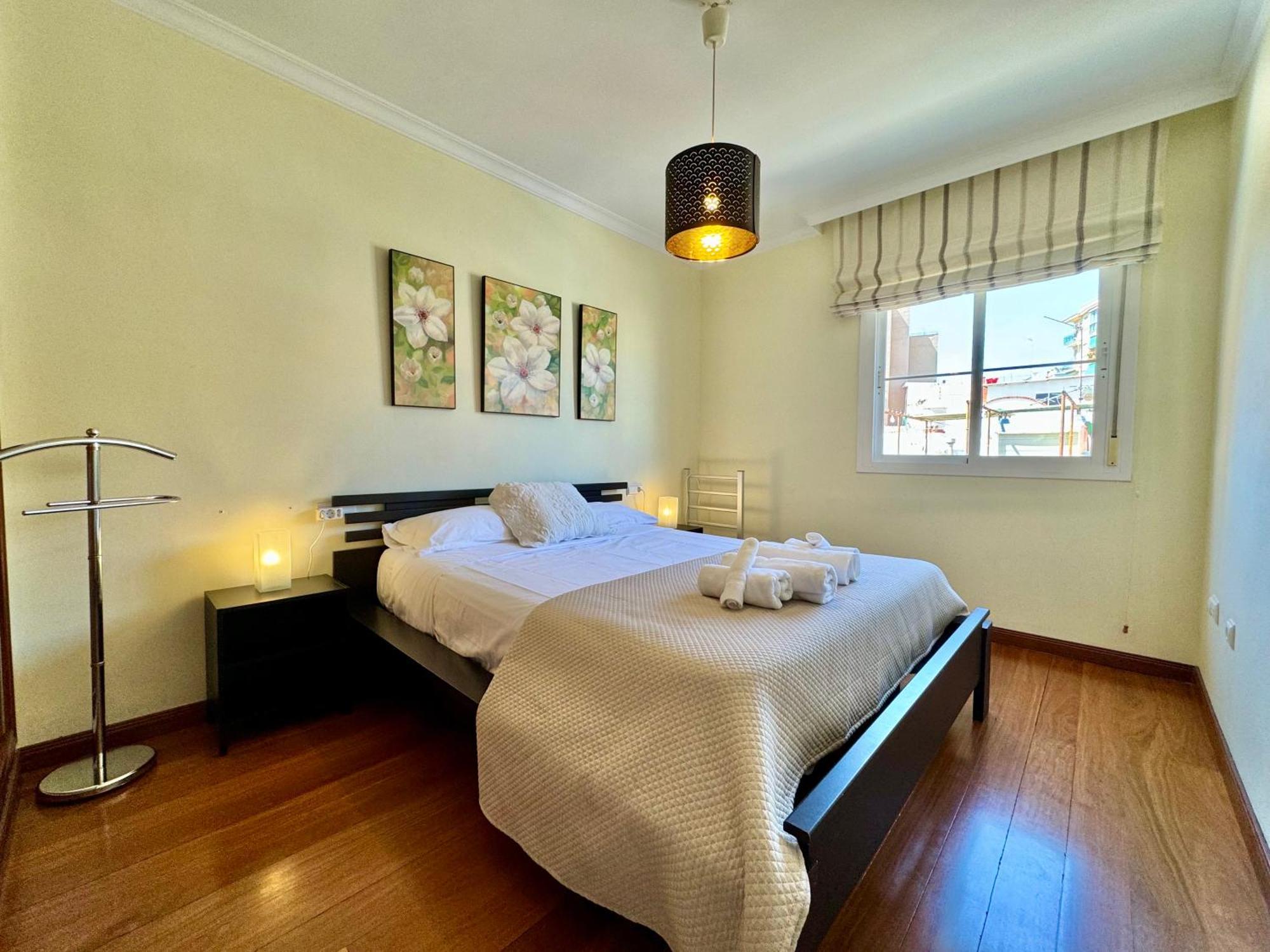 Lujoso Piso Centro Aparcamiento Privado, Terraza & Ac Apartment Malaga Bagian luar foto