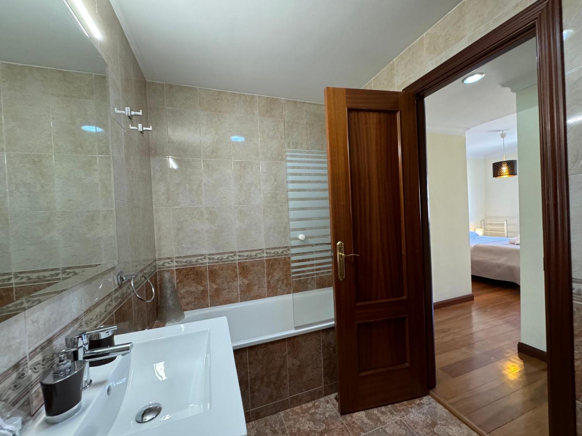 Lujoso Piso Centro Aparcamiento Privado, Terraza & Ac Apartment Malaga Bagian luar foto