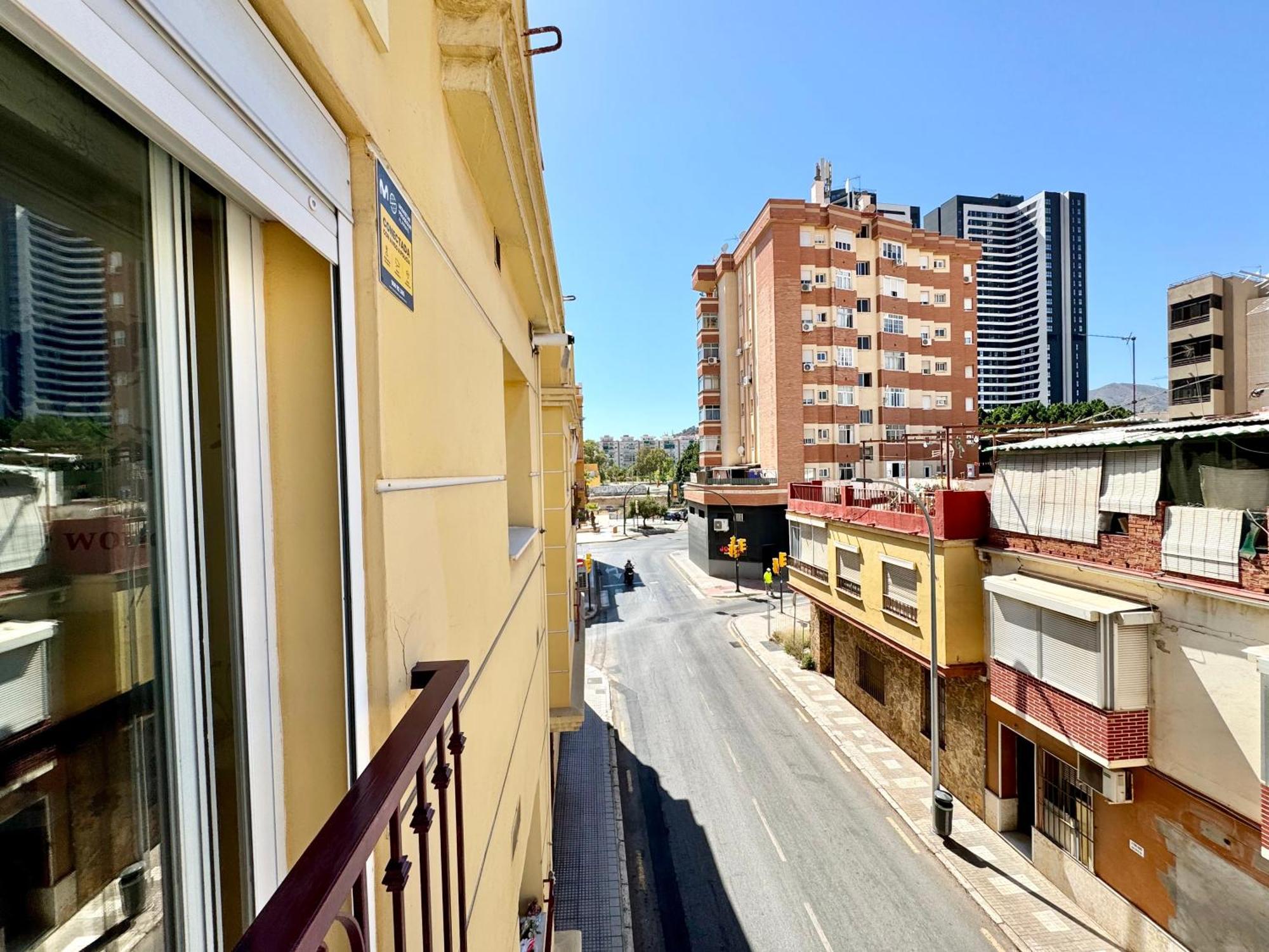 Lujoso Piso Centro Aparcamiento Privado, Terraza & Ac Apartment Malaga Bagian luar foto